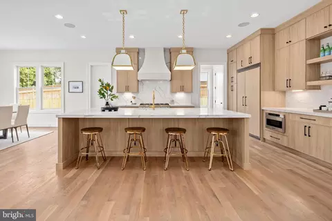 6444 Tucker Ave, Mclean, VA 22101 photo 6
