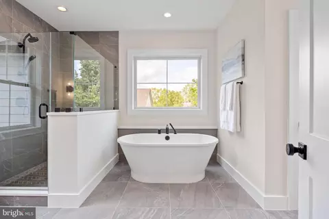 6444 Tucker Ave, Mclean, VA 22101 photo 15