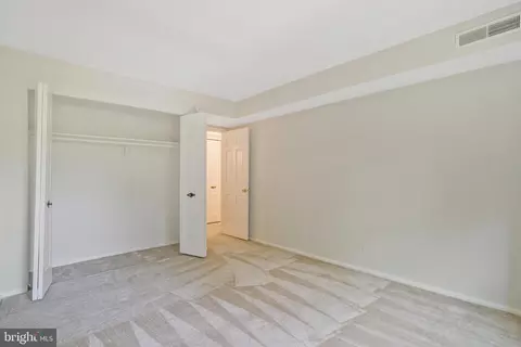 7600 Tremayne Pl #102, Mclean, VA 22102 photo 11