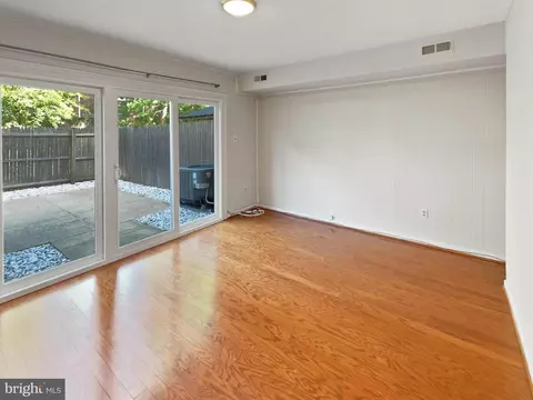 5807 Torington Dr #844, Springfield, VA 22152 photo 7