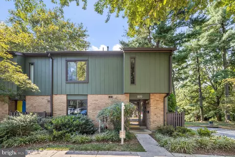 1819 Ivy Oak Sq, Reston, VA 20190
