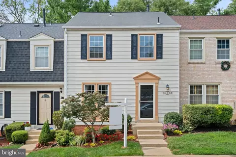 4914 Van Walbeek Pl, Annandale, VA 22003