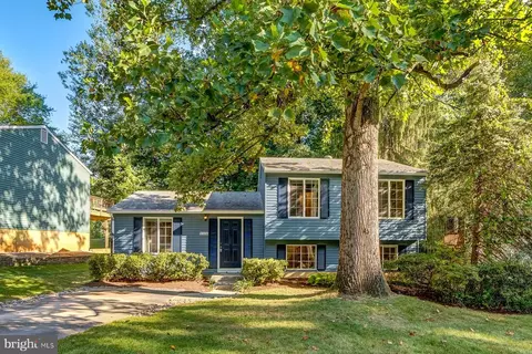6004 Windward Dr, Burke, VA 22015