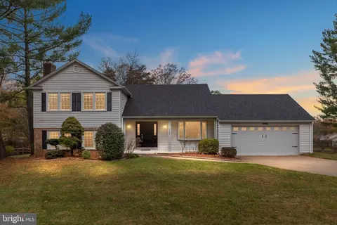 5624 Signal Point Ct, Burke, VA 22015
