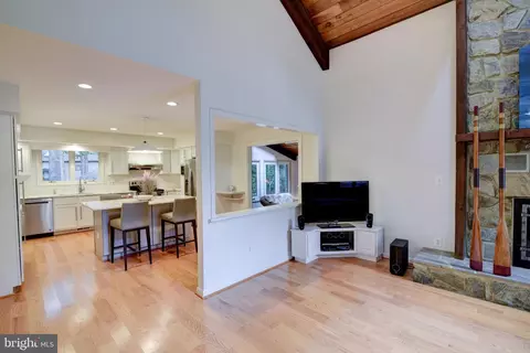 2001 Halyard Ln, Reston, VA 20191 photo 15
