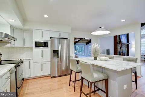 2001 Halyard Ln, Reston, VA 20191 photo 18