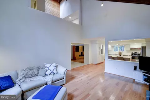 2001 Halyard Ln, Reston, VA 20191 photo 16