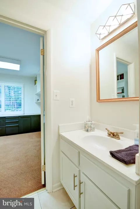 2001 Halyard Ln, Reston, VA 20191 photo 36