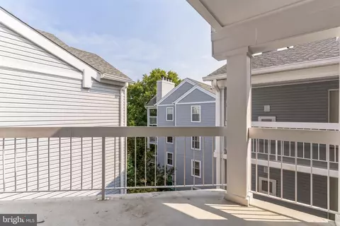 3179 Summit Square Dr #2-E6, Oakton, VA 22124 photo 21
