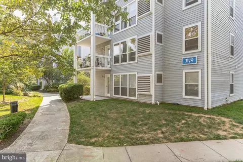 3179 Summit Square Dr #2-E6, Oakton, VA 22124 photo 22