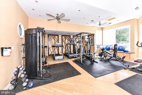 3179 Summit Square Dr #2-E6, Oakton, VA 22124 photo 25