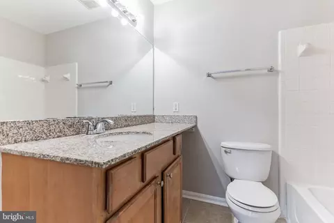3179 Summit Square Dr #2-E6, Oakton, VA 22124 photo 19