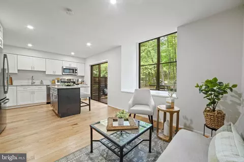 11508 Sunder Ct, Reston, VA 20190 photo 4