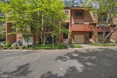 11508 Sunder Ct, Reston, VA 20190