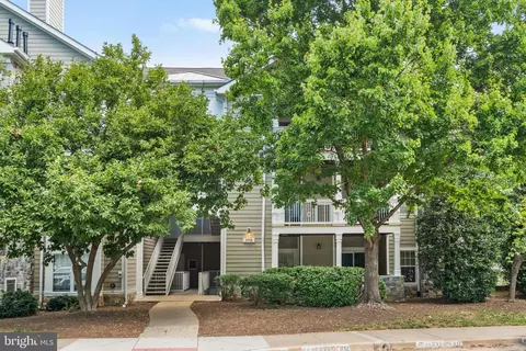 1712 Lake Shore Crest Dr #24, Reston, VA 20190