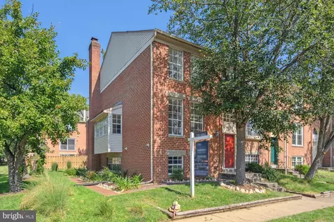 5238 Cannes Ct, Alexandria, VA 22315