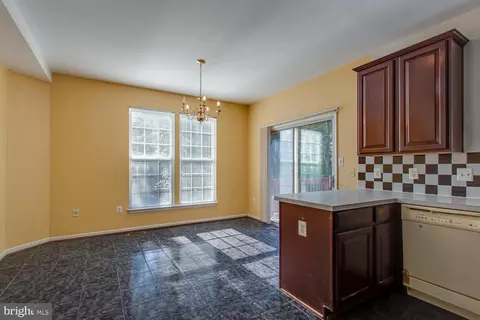 8517 Bertsky Ln, Lorton, VA 22079 photo 8