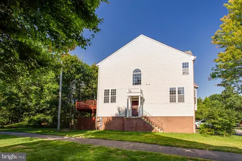 8517 Bertsky Ln, Lorton, VA 22079 photo 37