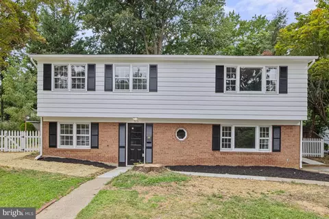 513 Dranesville Rd, Herndon, VA 20170