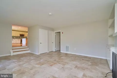2349 Rosedown Dr, Reston, VA 20191 photo 25