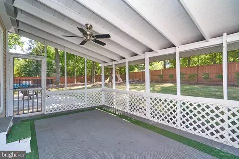 2349 Rosedown Dr, Reston, VA 20191 photo 30