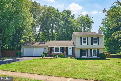 2349 Rosedown Dr, Reston, VA 20191 photo 3