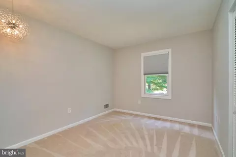 2349 Rosedown Dr, Reston, VA 20191 photo 17