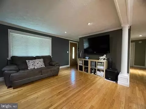 8735 Cold Plain Ct, Springfield, VA 22153 photo 4