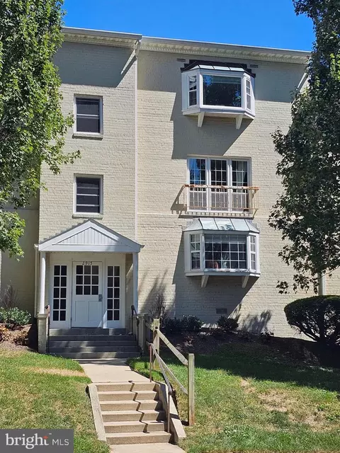 2915 Willston Pl #135, Falls Church, VA 22044