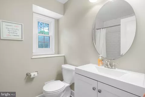 6414 Brentford Dr, Springfield, VA 22152 photo 46