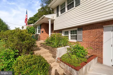 7514 Jervis St, Springfield, VA 22151 photo 4