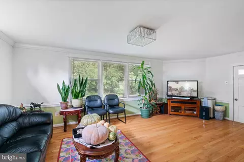 7514 Jervis St, Springfield, VA 22151 photo 8