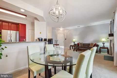 6855 Brindle Heath Way #165, Alexandria, VA 22315