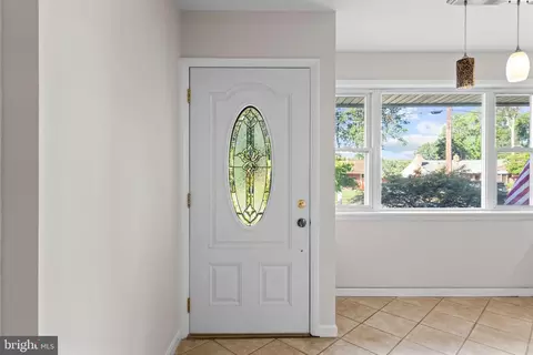 5930 Atteentee Rd, Springfield, VA 22150 photo 14