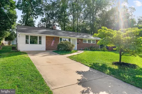 5930 Atteentee Rd, Springfield, VA 22150 photo 8