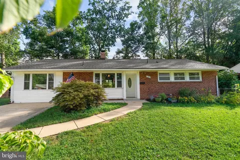 5930 Atteentee Rd, Springfield, VA 22150 photo 9