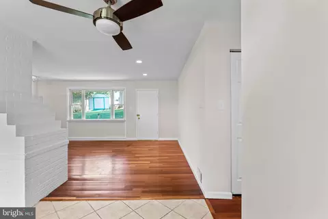 5930 Atteentee Rd, Springfield, VA 22150 photo 17