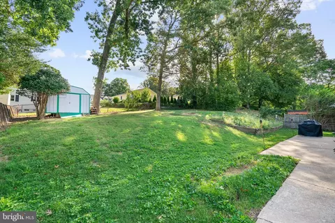 5930 Atteentee Rd, Springfield, VA 22150 photo 29