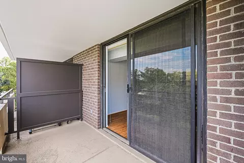 1808 Old Meadow Rd #1112, Mclean, VA 22102 photo 30