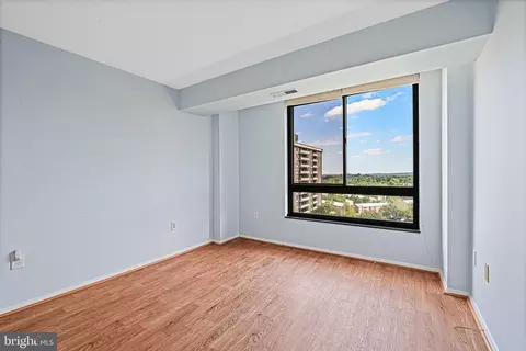 1808 Old Meadow Rd #1112, Mclean, VA 22102 photo 24