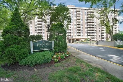 1808 Old Meadow Rd #1112, Mclean, VA 22102 photo 38