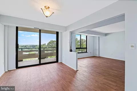 1808 Old Meadow Rd #1112, Mclean, VA 22102 photo 14