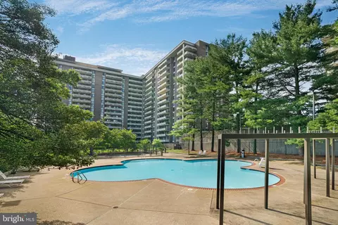 1808 Old Meadow Rd #1112, Mclean, VA 22102 photo 36