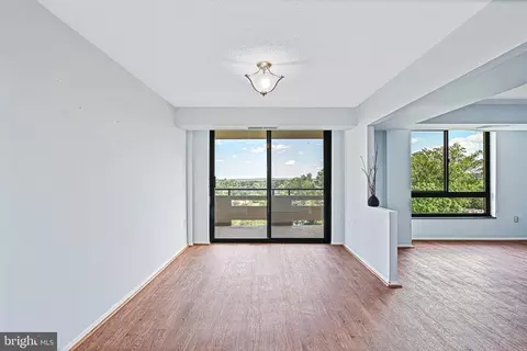 1808 Old Meadow Rd #1112, Mclean, VA 22102 photo 22