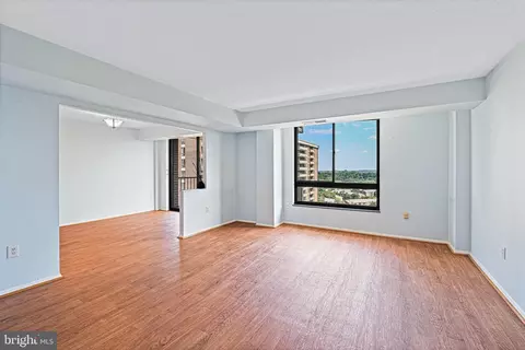 1808 Old Meadow Rd #1112, Mclean, VA 22102 photo 9