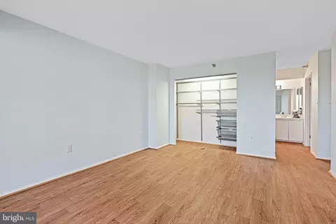 1808 Old Meadow Rd #1112, Mclean, VA 22102 photo 26