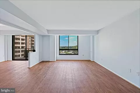 1808 Old Meadow Rd #1112, Mclean, VA 22102 photo 13