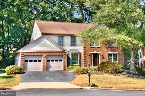 13534 Knotty Log Ct, Chantilly, VA 20151