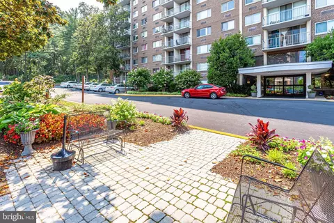 2059 Huntington Ave #1003, Alexandria, VA 22303