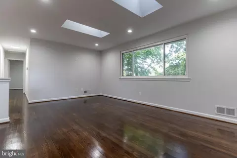 5307 Rolling Rd, Springfield, VA 22151 photo 19
